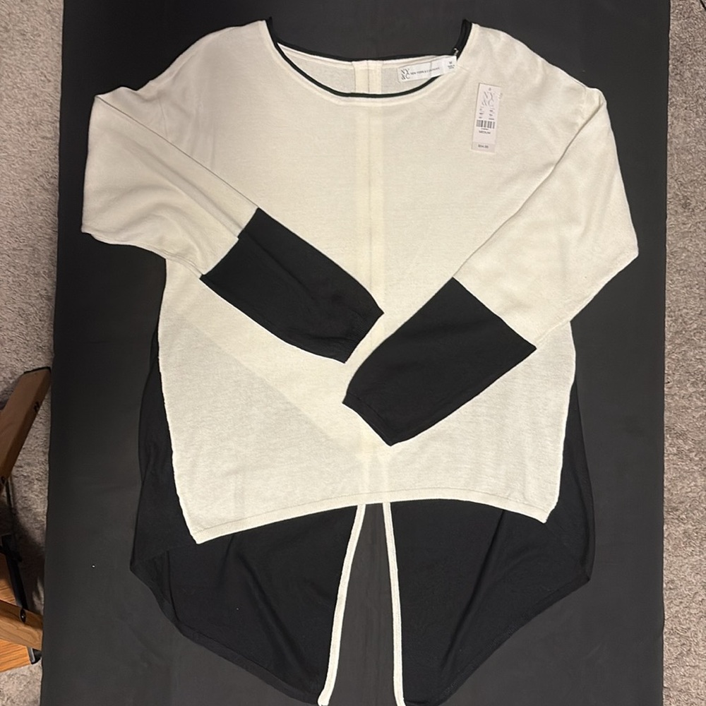 New York & Company Black and White Sweater